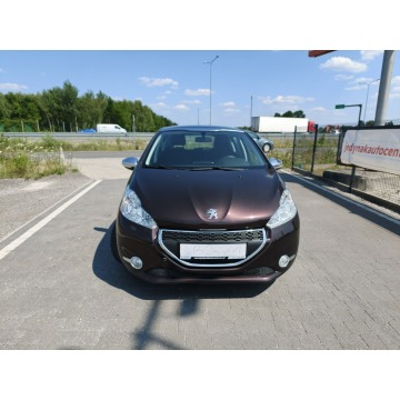 Peugeot 208  Hatchback 2013,  1.2 benzyna - Na sprzedaż za 19 800 zł - Lipówki - zdjęcie 4
