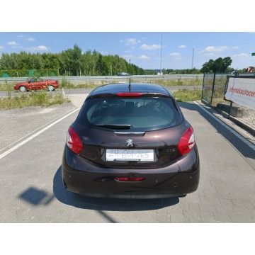Peugeot 208  Hatchback 2013,  1.2 benzyna - Na sprzedaż za 19 800 zł - Lipówki - zdjęcie 10