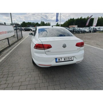 Volkswagen Passat  Sedan/Limuzyna 2017,  2.0 diesel - Na sprzedaż za 42 800 zł - Lipówki - zdjęcie 11
