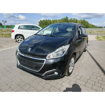 Peugeot 208  Hatchback 2019,  1.2 benzyna - Na sprzedaż za 27 900 zł - Lipówki - zdjęcie 2