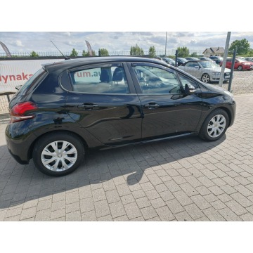 Peugeot 208  Hatchback 2019,  1.2 benzyna - Na sprzedaż za 27 900 zł - Lipówki - zdjęcie 9