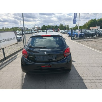 Peugeot 208  Hatchback 2019,  1.2 benzyna - Na sprzedaż za 27 900 zł - Lipówki - zdjęcie 12