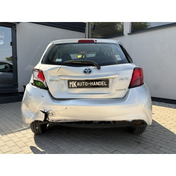 Toyota Yaris  Hatchback 2017,  1.5 hybryda, automat - Na sprzedaż za 17 900 zł - Pyzdry - zdjęcie 5