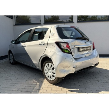 Toyota Yaris  Hatchback 2017,  1.5 hybryda, automat - Na sprzedaż za 17 900 zł - Pyzdry - zdjęcie 6