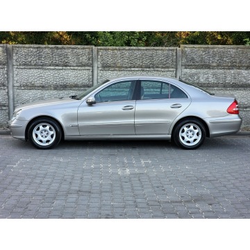 Mercedes - Benz E-klasa  Sedan/Limuzyna 2003,  1.8 benzyna, automat - Na sprzedaż za 18 900 zł - Koszalin - zdjęcie 4