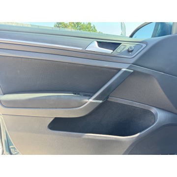Volkswagen Golf  Hatchback 2019,  2.0 benzyna - Na sprzedaż za 69 900 zł - Michałowice-Wieś - zdjęcie 11