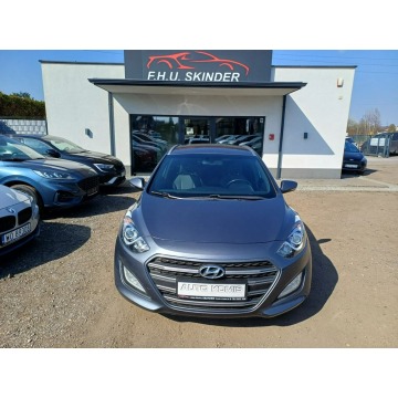 Hyundai i30  Kombi 2016,  1.6 benzyna - Na sprzedaż za 31 999 zł - Chrzanów - zdjęcie 2