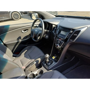 Hyundai i30  Kombi 2016,  1.6 benzyna - Na sprzedaż za 31 999 zł - Chrzanów - zdjęcie 12