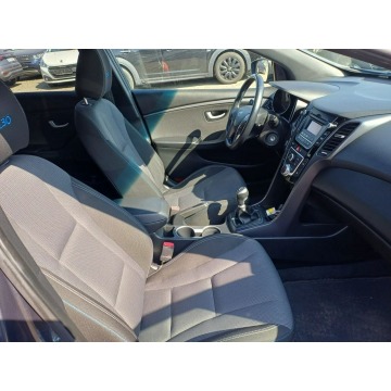 Hyundai i30  Kombi 2016,  1.6 benzyna - Na sprzedaż za 31 999 zł - Chrzanów - zdjęcie 11
