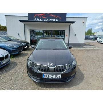 Skoda Octavia  Liftback 2019,  1.6 diesel, automat - Na sprzedaż za 40 999 zł - Chrzanów - zdjęcie 2