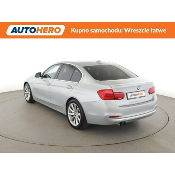 BMW Seria 3  Sedan/Limuzyna 2016,  2.0 hybryda, automat - Na sprzedaż za 55 100 zł - Warszawa - zdjęcie 4