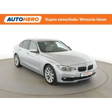 BMW Seria 3  Sedan/Limuzyna 2016,  2.0 hybryda, automat - Na sprzedaż za 55 100 zł - Warszawa - zdjęcie 10