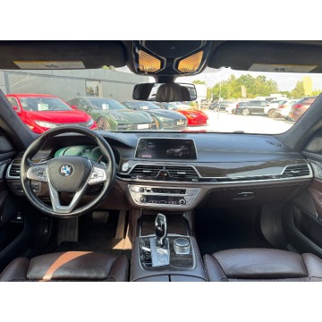 BMW Seria 7  Sedan/Limuzyna 2015,  4.4 benzyna, automat - Na sprzedaż za 99 900 zł - Michałowice-Wieś - zdjęcie 12