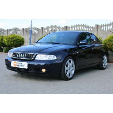 Audi A4  Sedan/Limuzyna 2000,  1.8 benzyna - Na sprzedaż za 11 900 zł - Zambrów - zdjęcie 3