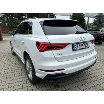 Audi Q3  SUV 2023,  2.0 benzyna, automat - Na sprzedaż za 129 800 zł - Tarnów - zdjęcie 6