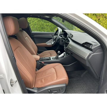 Audi Q3  SUV 2023,  2.0 benzyna, automat - Na sprzedaż za 129 800 zł - Tarnów - zdjęcie 8