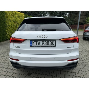 Audi Q3  SUV 2023,  2.0 benzyna, automat - Na sprzedaż za 129 800 zł - Tarnów - zdjęcie 11