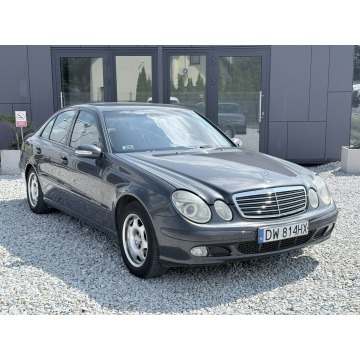 Mercedes - Benz E-klasa  Sedan/Limuzyna 2002,  2.1 diesel, automat - Na sprzedaż za 14 900 zł - Wrocław - zdjęcie 3