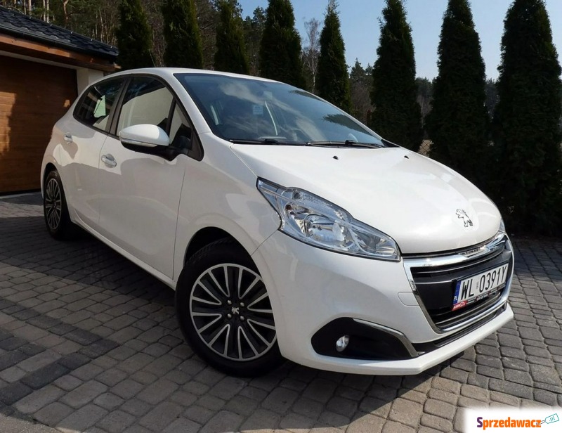 Peugeot 208  Liftback 2019,  1.2 benzyna - Na sprzedaż za 29 900 zł - Szydłowo
