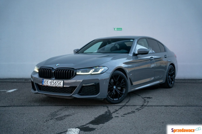 BMW Seria 5  Sedan/Limuzyna 2021,  2.0 diesel, automat - Na sprzedaż za 159 900 zł - Kraków
