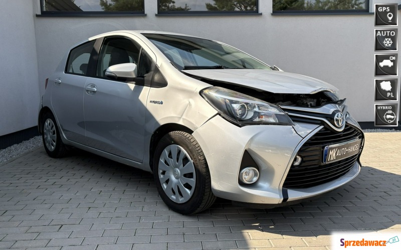 Toyota Yaris  Hatchback 2017,  1.5 hybryda, automat - Na sprzedaż za 17 900 zł - Pyzdry
