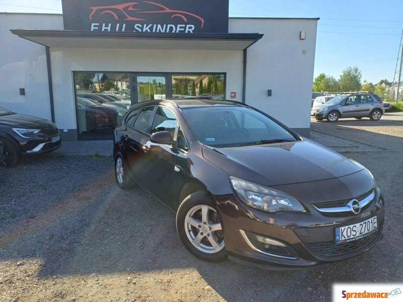 Opel Astra  Kombi 2013,  1.7 diesel - Na sprzedaż za 15 999 zł - Chrzanów