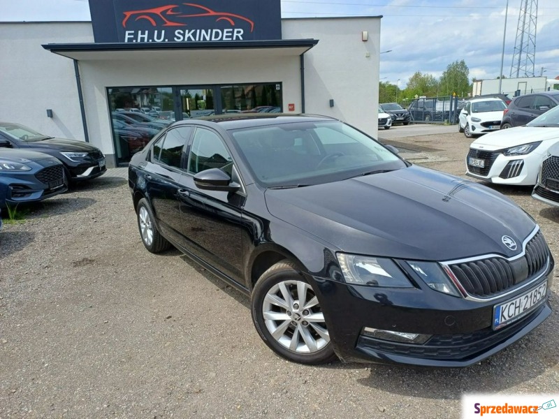 Skoda Octavia  Liftback 2019,  1.6 diesel, automat - Na sprzedaż za 40 999 zł - Chrzanów