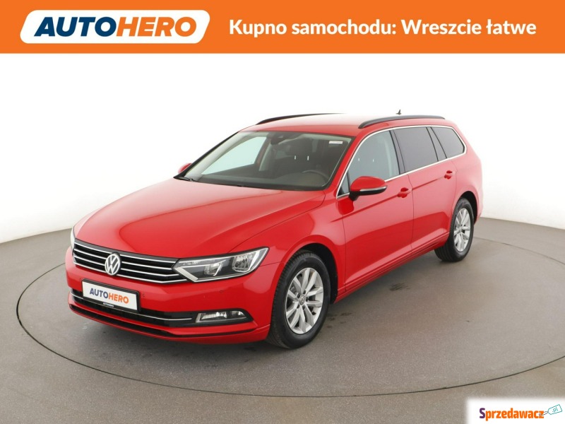 Volkswagen Passat  Kombi 2019,  1.6 diesel, automat - Na sprzedaż za 50 900 zł - Warszawa