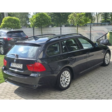 BMW Seria 3  Kombi 2009,  2.0 diesel - Na sprzedaż za 17 900 zł - Piekoszów - zdjęcie 3