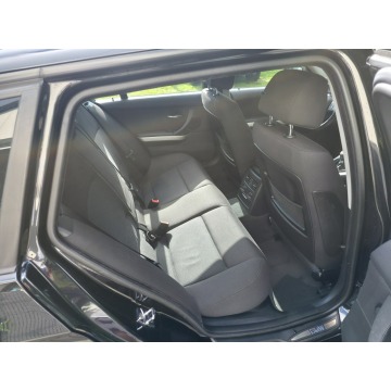 BMW Seria 3  Kombi 2009,  2.0 diesel - Na sprzedaż za 17 900 zł - Piekoszów - zdjęcie 9