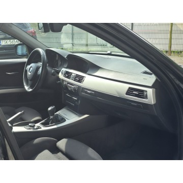 BMW Seria 3  Kombi 2009,  2.0 diesel - Na sprzedaż za 17 900 zł - Piekoszów - zdjęcie 10