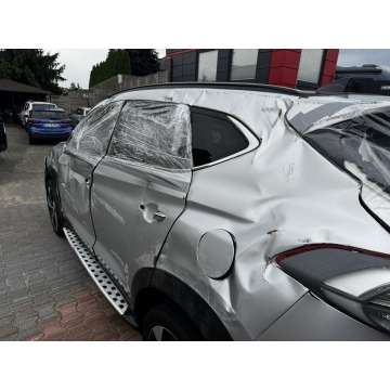 Hyundai Tucson  SUV 2017,  1.0 diesel, automat - Na sprzedaż za 25 900 zł - Margonin - zdjęcie 5