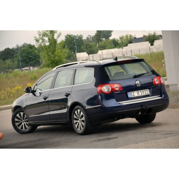 Volkswagen Passat  Kombi 2009,  1.8 benzyna - Na sprzedaż za 14 900 zł - Ostrów Mazowiecka - zdjęcie 8