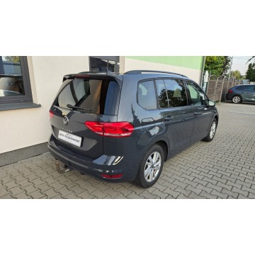 Volkswagen Touran  Minivan/Van 2023,  1.5 benzyna - Na sprzedaż za 72 939 zł - Siedlce - zdjęcie 9