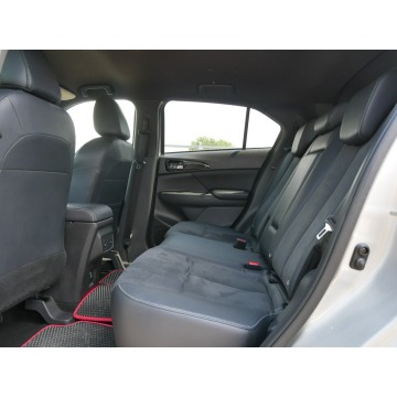 Mitsubishi Eclipse Cross  SUV 2022,  2.4 hybryda, automat - Na sprzedaż za 92 700 zł - Goczałkowice-Zdrój - zdjęcie 10