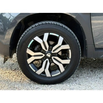 Dacia Duster  SUV 2022,  1.0 benzyna - Na sprzedaż za 51 800 zł - Pęcice - zdjęcie 9