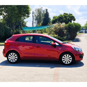 Kia Rio  Hatchback 2011,  1.4 benzyna - Na sprzedaż za 21 800 zł - Nowy Sącz - zdjęcie 8