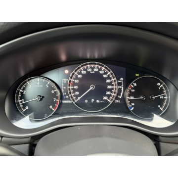 Mazda 3  Hatchback 2019,  2.0 benzyna, automat - Na sprzedaż za 62 800 zł - Kotarwice - zdjęcie 8