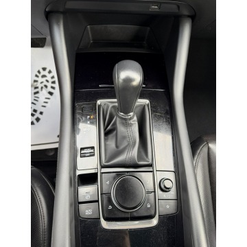 Mazda 3  Hatchback 2019,  2.0 benzyna, automat - Na sprzedaż za 62 800 zł - Kotarwice - zdjęcie 12
