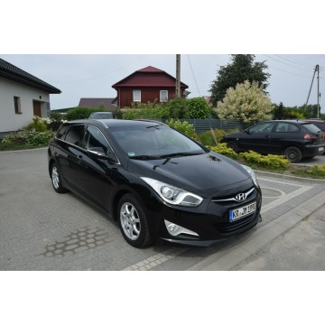 Hyundai i40  Kombi 2013,  1.6 benzyna - Na sprzedaż za 27 900 zł - Majdan Sieniawski - zdjęcie 5