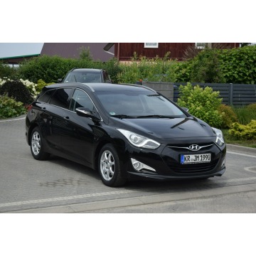 Hyundai i40  Kombi 2013,  1.6 benzyna - Na sprzedaż za 27 900 zł - Majdan Sieniawski - zdjęcie 3