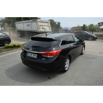 Hyundai i40  Kombi 2013,  1.6 benzyna - Na sprzedaż za 27 900 zł - Majdan Sieniawski - zdjęcie 11