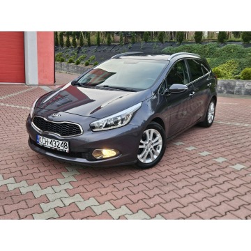 Kia Ceed  Kombi 2014,  1.6 diesel - Na sprzedaż za 31 990 zł - Zagórze - zdjęcie 2
