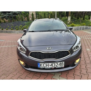 Kia Ceed  Kombi 2014,  1.6 diesel - Na sprzedaż za 31 990 zł - Zagórze - zdjęcie 11