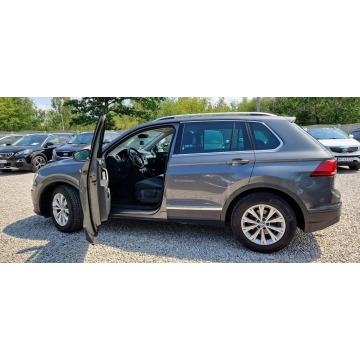 Volkswagen Tiguan  SUV 2018,  2.0 diesel - Na sprzedaż za 67 900 zł - Płock - zdjęcie 6