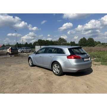 Opel Insignia  Kombi 2013,  2.0 diesel - Na sprzedaż za 25 800 zł - Rawa Mazowiecka - zdjęcie 7