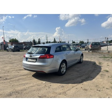 Opel Insignia  Kombi 2013,  2.0 diesel - Na sprzedaż za 25 800 zł - Rawa Mazowiecka - zdjęcie 10