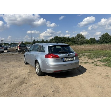 Opel Insignia  Kombi 2013,  2.0 diesel - Na sprzedaż za 25 800 zł - Rawa Mazowiecka - zdjęcie 8