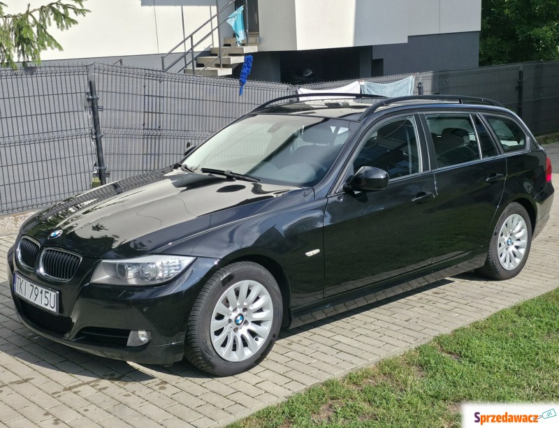 BMW Seria 3  Kombi 2009,  2.0 diesel - Na sprzedaż za 17 900 zł - Piekoszów