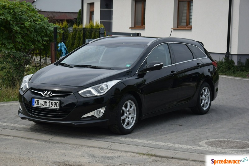 Hyundai i40  Kombi 2013,  1.6 benzyna - Na sprzedaż za 27 900 zł - Majdan Sieniawski